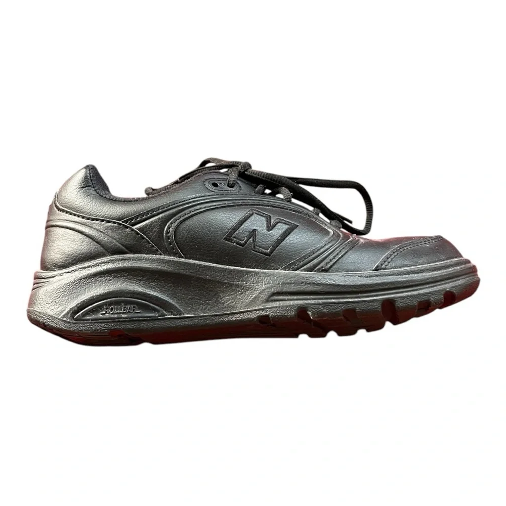 New Balance 812 sneakers in black